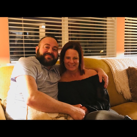 Meet your Posher, Bridget - Picture 2 of 2